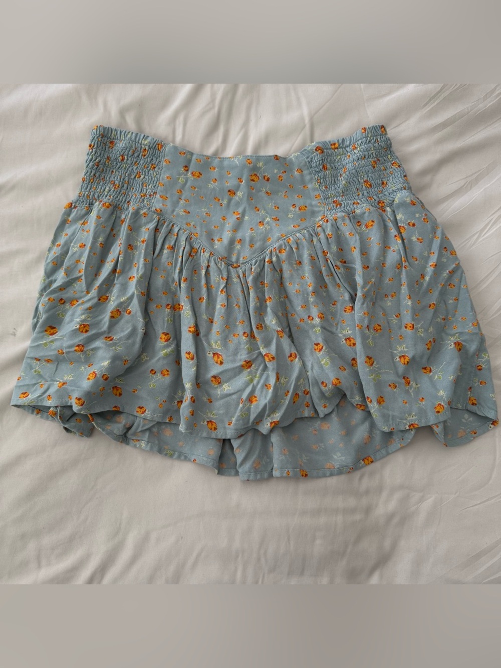 Urban Outfitters Light Blue Floral Ruffle Skort size S